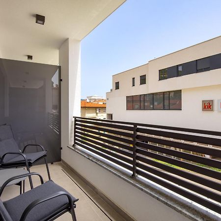 Belinda Apartments With Balcony Opatija Bagian luar foto
