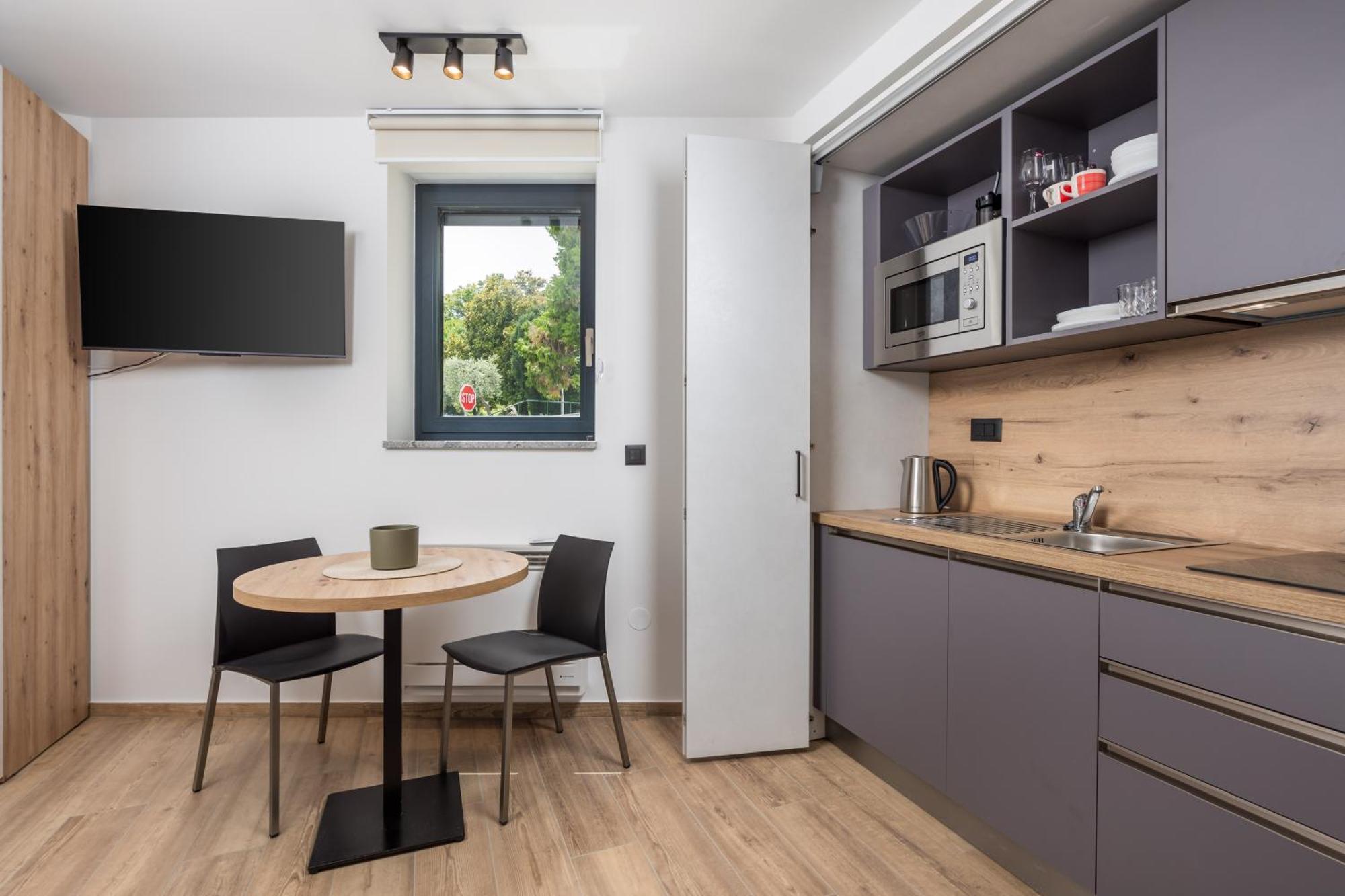 Belinda Apartments With Balcony Opatija Bagian luar foto