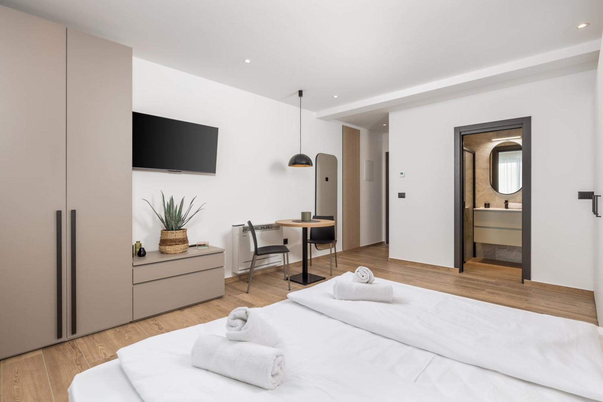 Belinda Apartments With Balcony Opatija Bagian luar foto