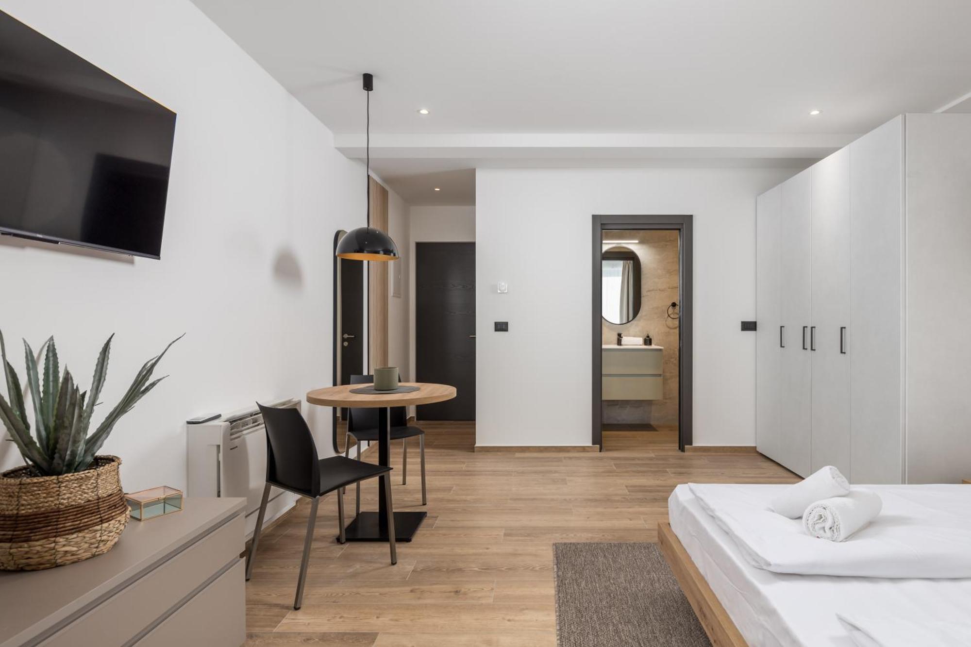 Belinda Apartments With Balcony Opatija Bagian luar foto