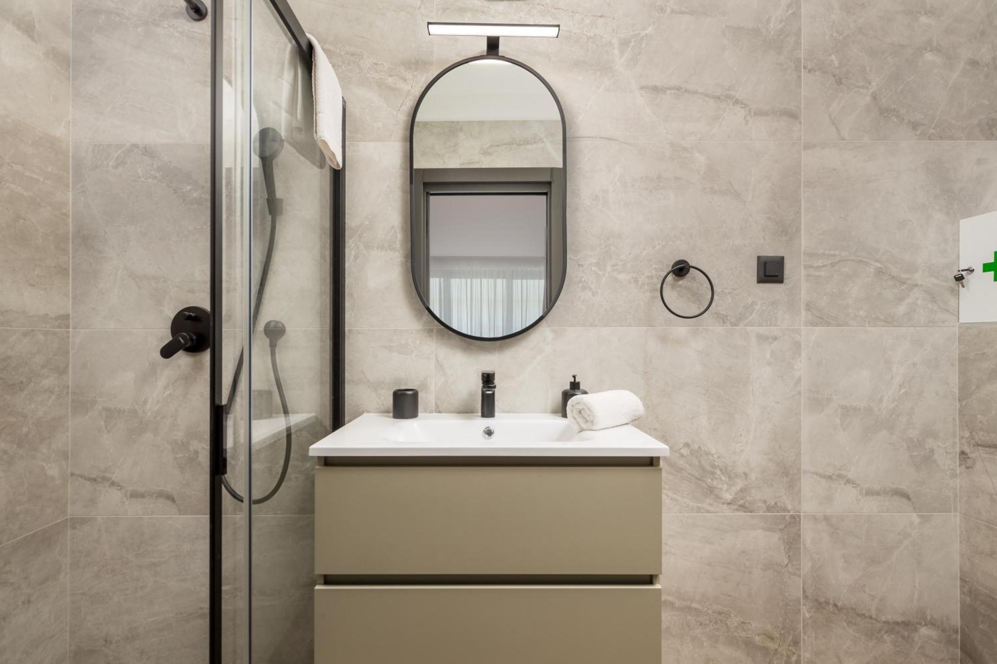 Belinda Apartments With Balcony Opatija Bagian luar foto