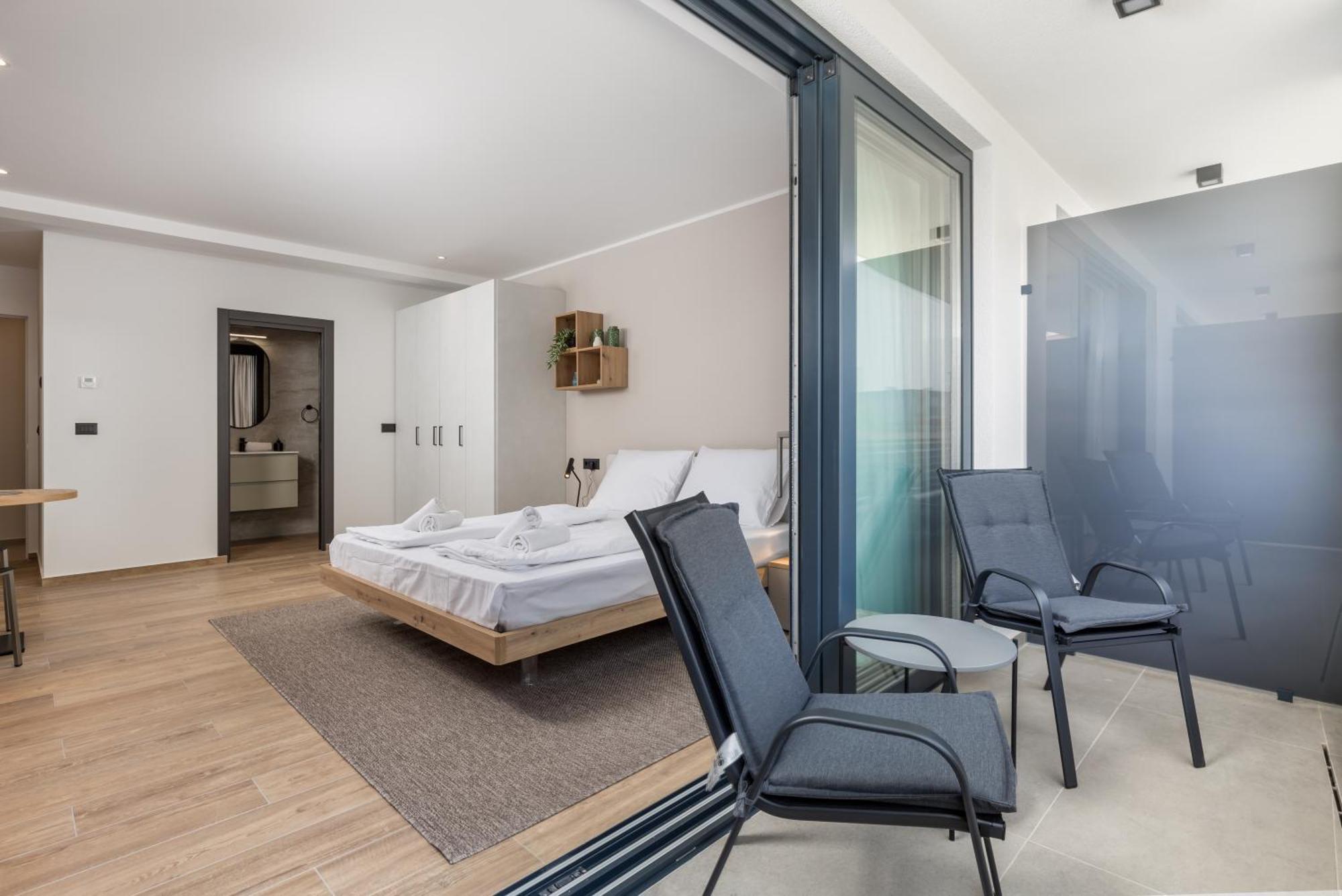 Belinda Apartments With Balcony Opatija Bagian luar foto