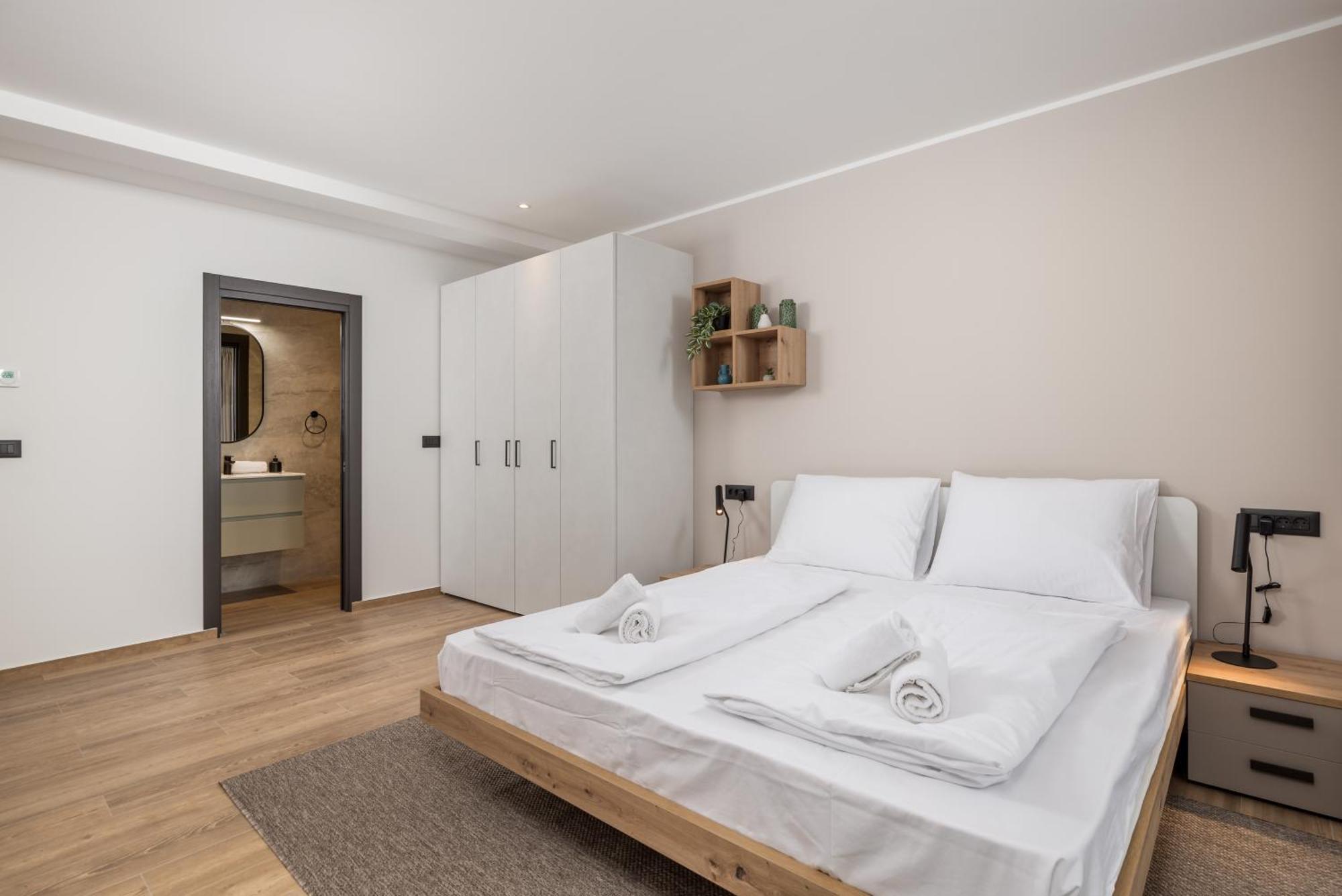 Belinda Apartments With Balcony Opatija Bagian luar foto