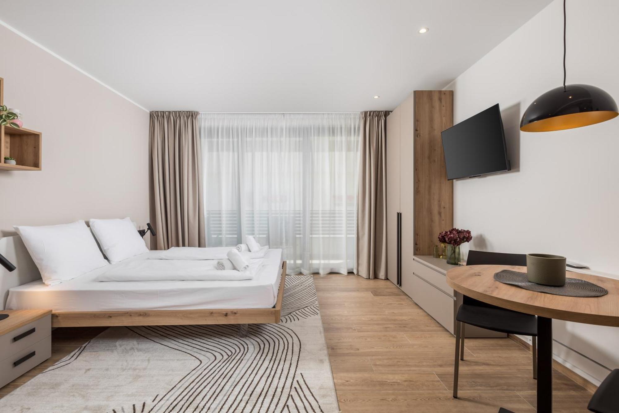 Belinda Apartments With Balcony Opatija Bagian luar foto