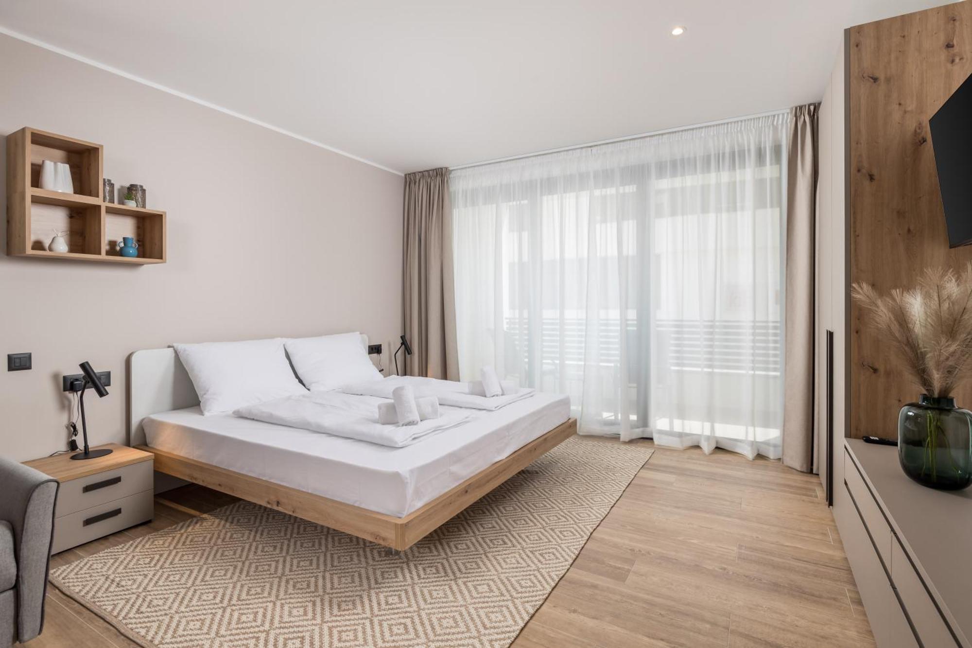 Belinda Apartments With Balcony Opatija Bagian luar foto