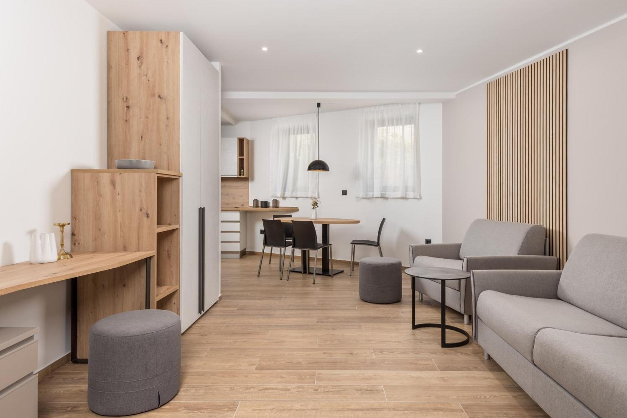 Belinda Apartments With Balcony Opatija Bagian luar foto